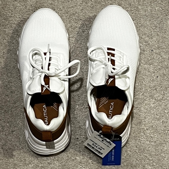 Women’s Nautica comfort sole sneakers - Picture 3 of 4